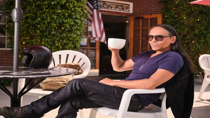 zahn mcclarnon net worth